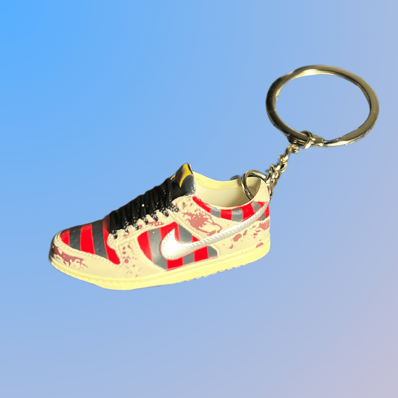 Sneaker Kulcstartó Freddy Krueger