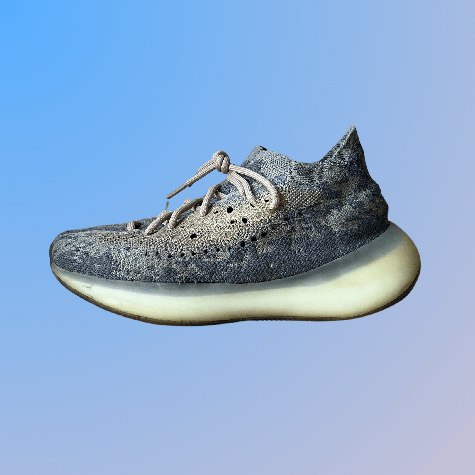 Yeezy 380 Mist (used)