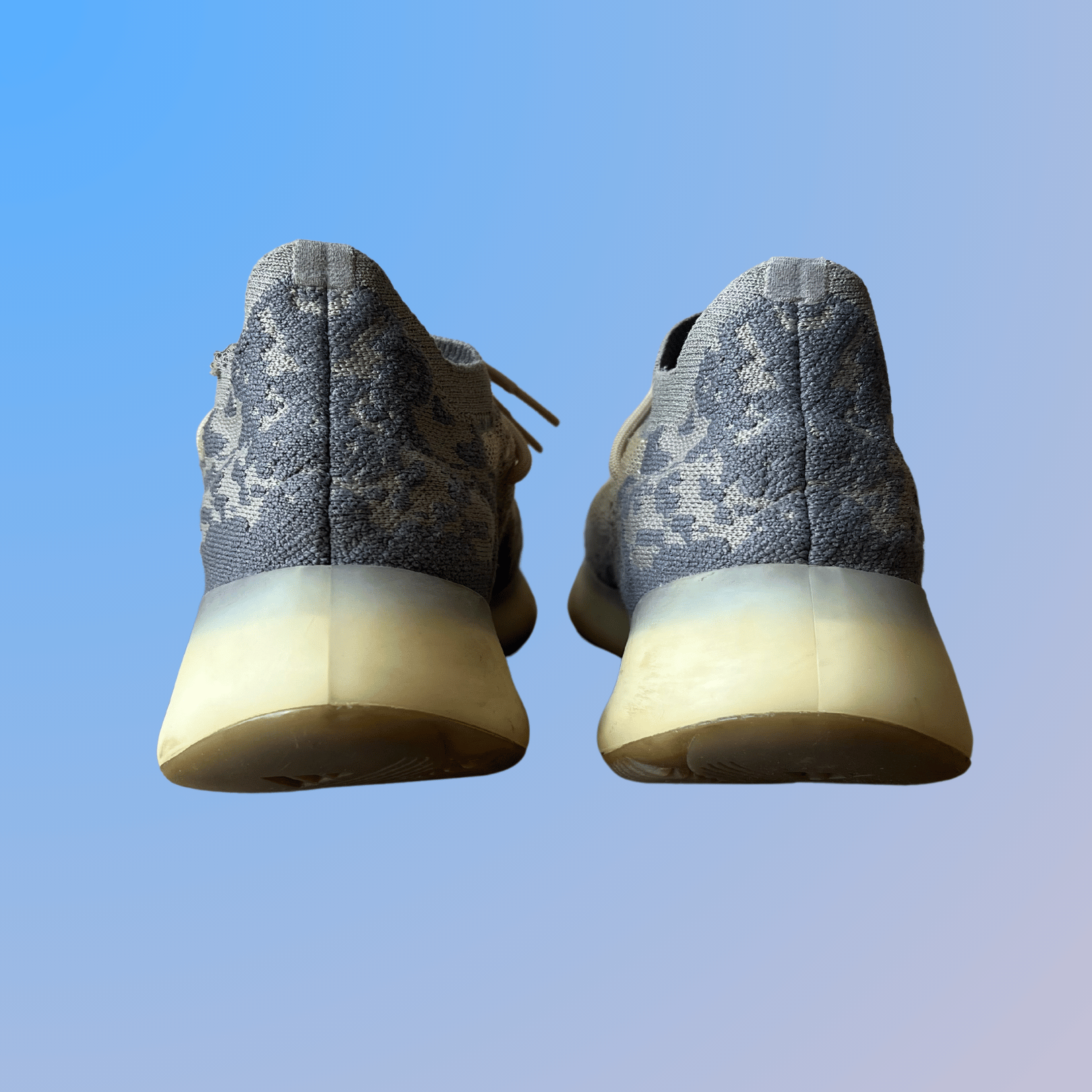 Yeezy 380 Mist (used)