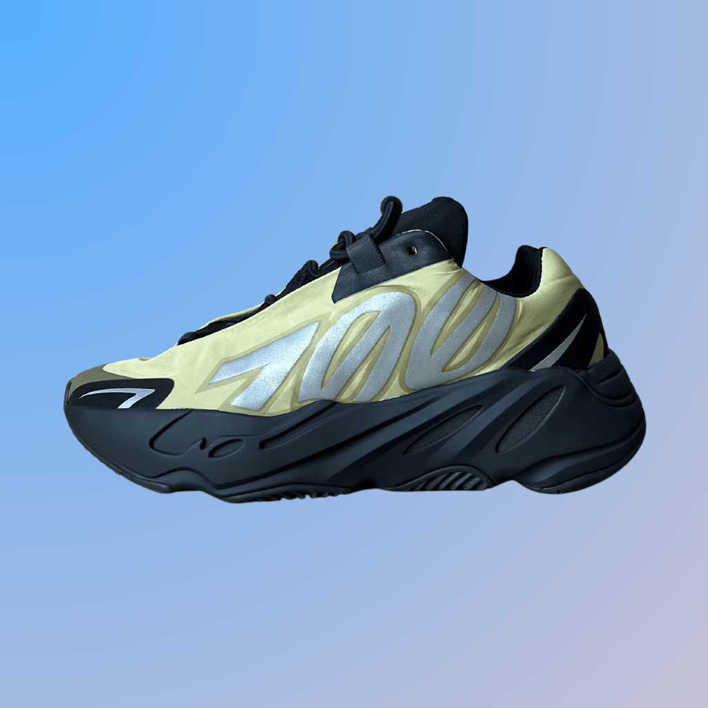 Yeezy 700 MNVN Resin (új)