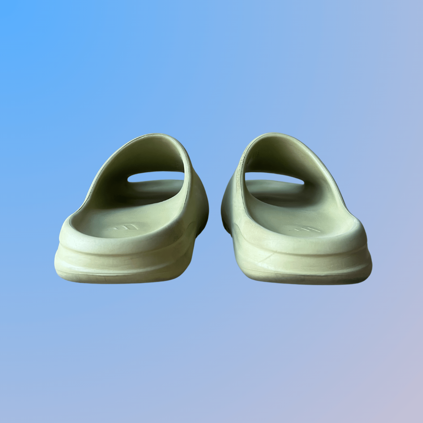 Yeezy Slide Resin (used)
