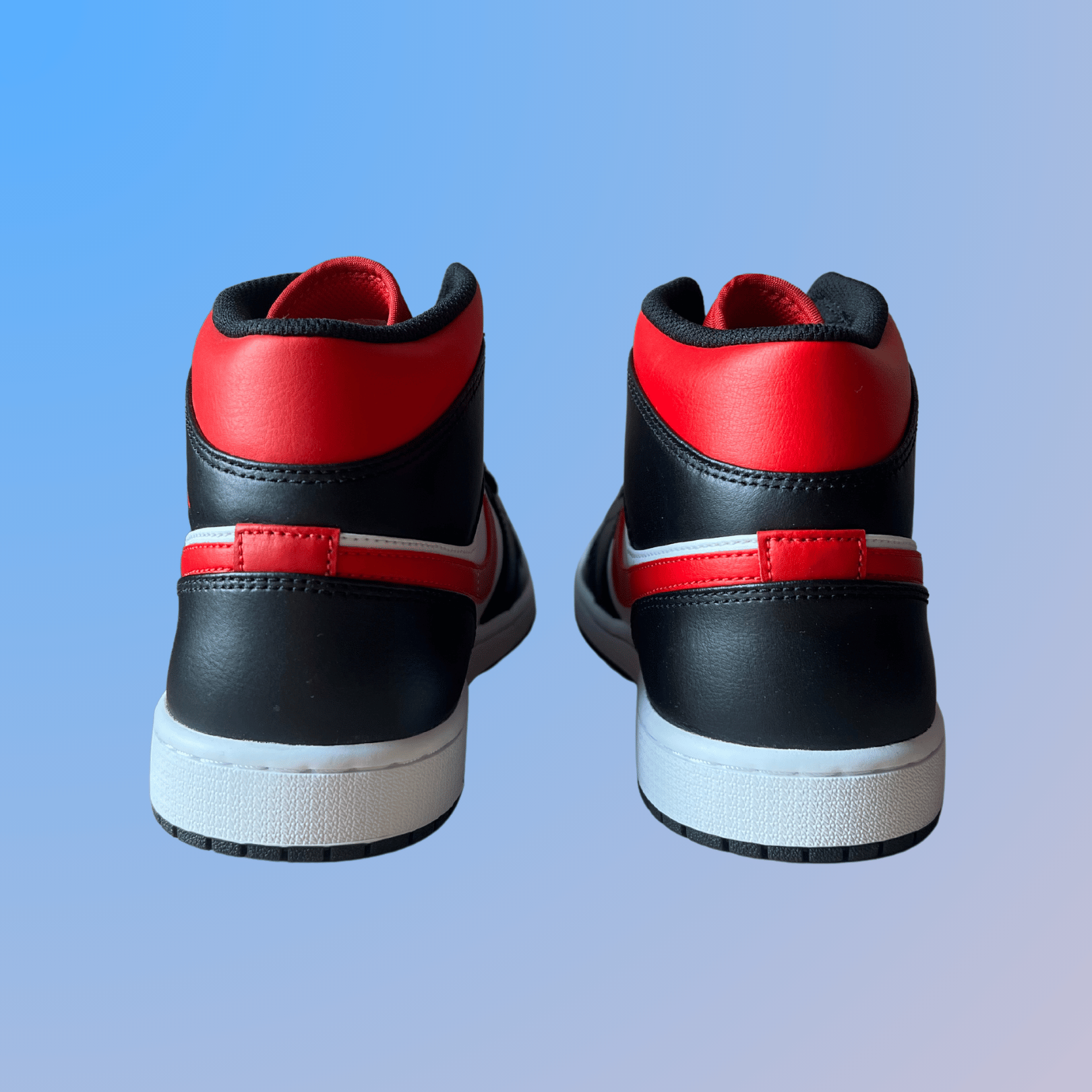 Jordan 1 Mid Black Red (new)