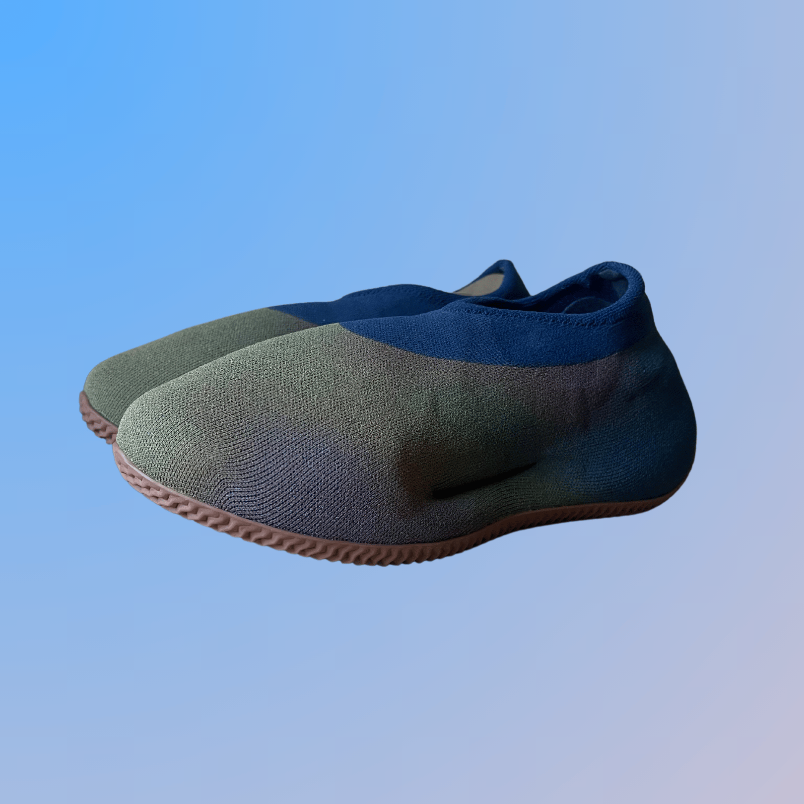 Yeezy Knit Runner Fade Indigo (new)