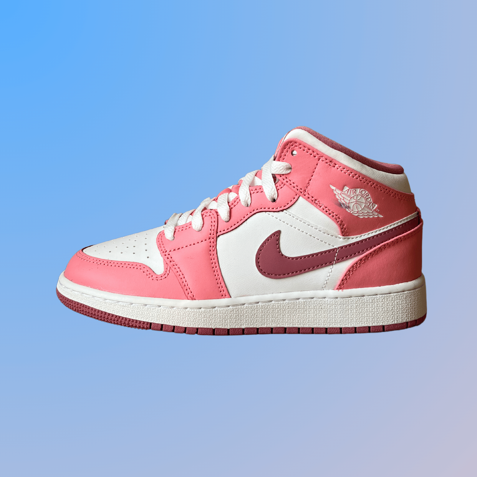 Jordan 1 Mid Valentine's Day (new)