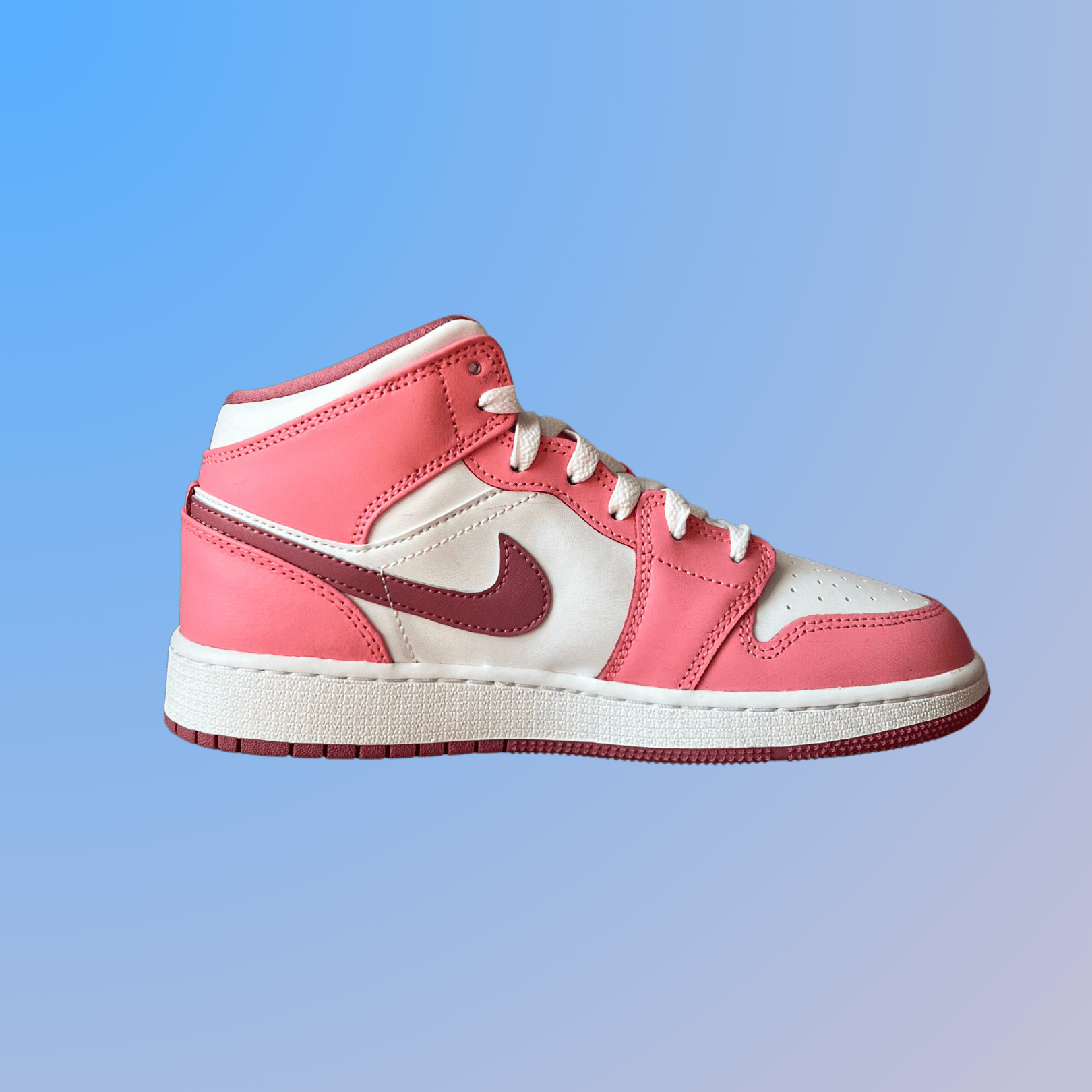 Jordan 1 Mid Valentine's Day (new)