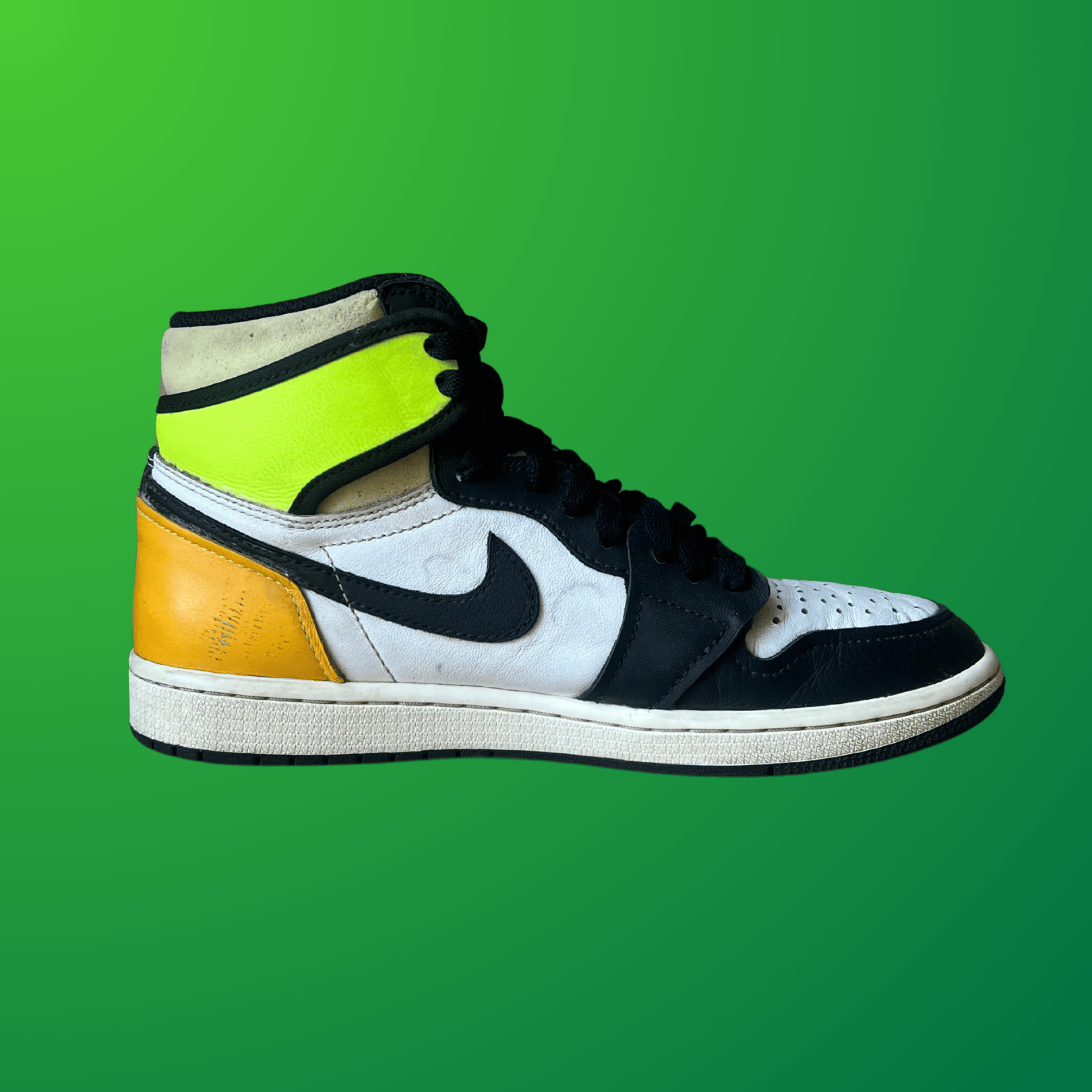 Jordan 1 High Volt (used)