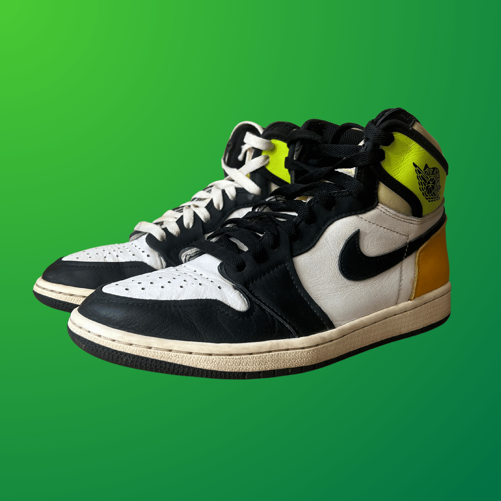 Jordan 1 High Volt (used)
