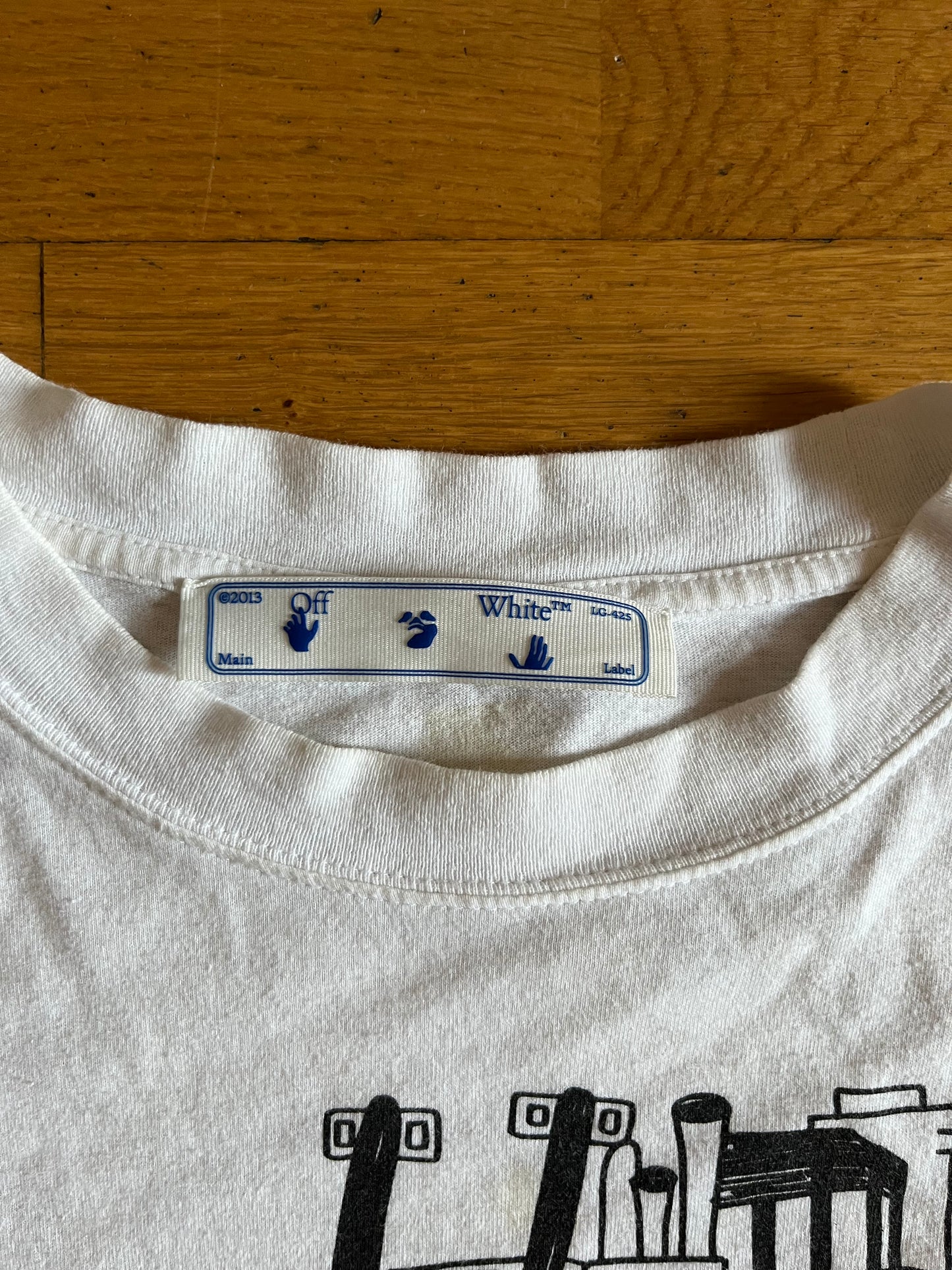 Off-White Caterpillar Tee White (használt)