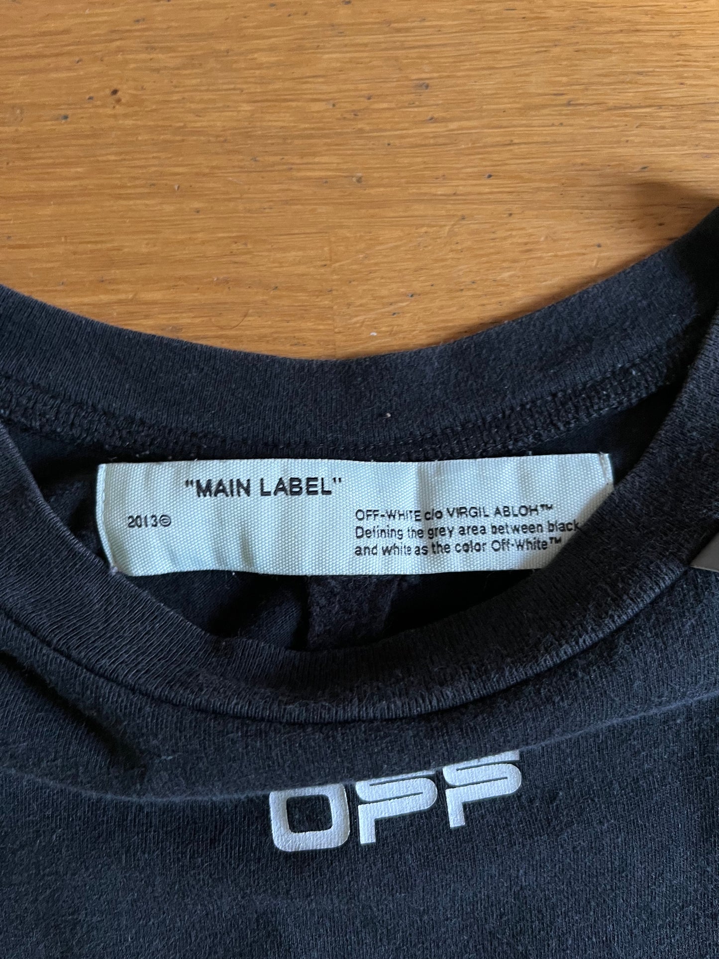 Off-White Caravaggio Arrows Tee Black (used)