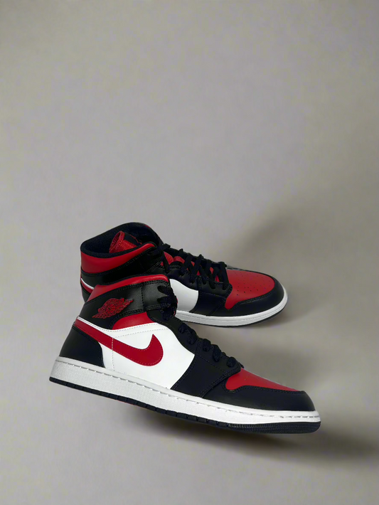 Jordan 1 Mid Black Red