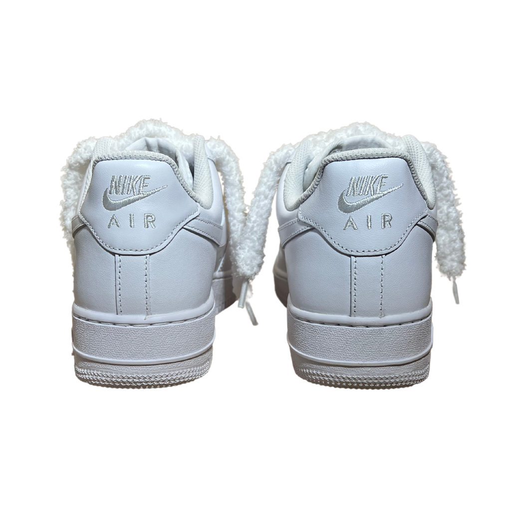 Nike Air Force 1 Fluffy Lace White Hátulnézet