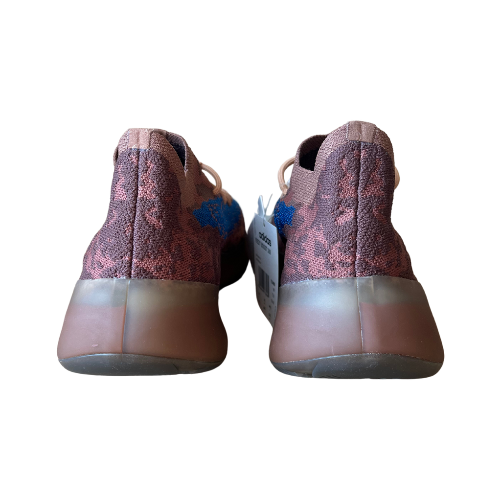 Yeezy 380 Azure hátulnézet